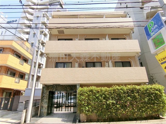 建物外観　2005年1月築　RC鉄筋コンクリート造地上4階建て総戸数2