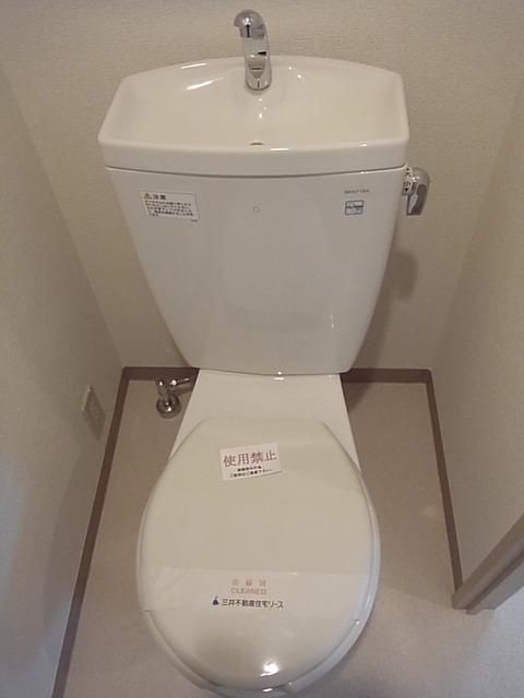トイレ　トイレ