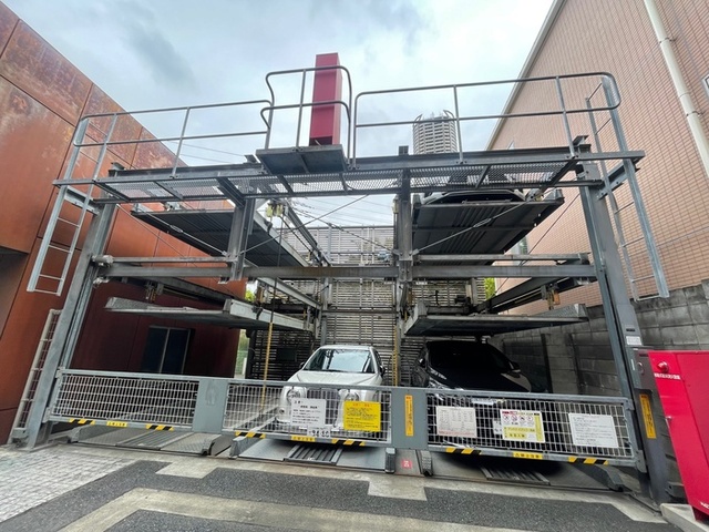 駐車場　駐車場