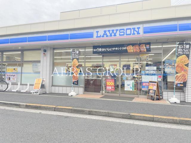 コンビニ　ローソン 足立加平インター店（コンビニ）まで295m