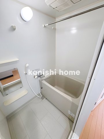 バス・シャワールーム　同タイプ別部屋写真使用