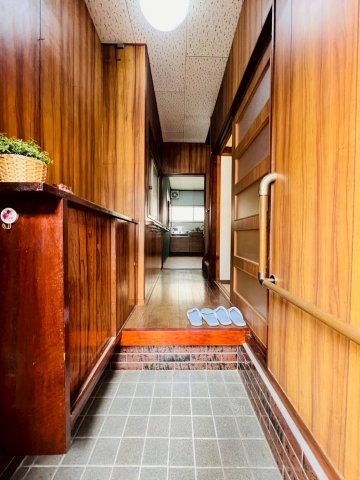 北舞子1丁目戸建の玄関写真
