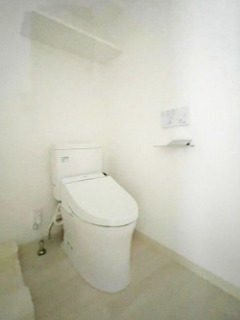トイレ　コンパクトで使いやすいトイレです
