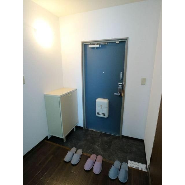 玄関　※他部屋参照・現況優先・反転タイプ