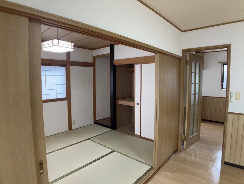 山の寺2丁目貸家の内装写真