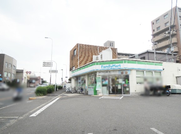 コンビニ　ファミリーマート 八尾高安町店（コンビニ）まで431m