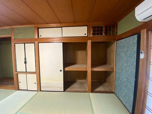 収納　12畳和室の収納