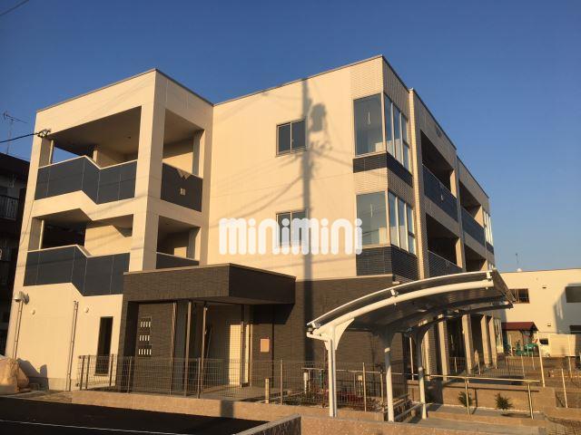 建物外観　建築中