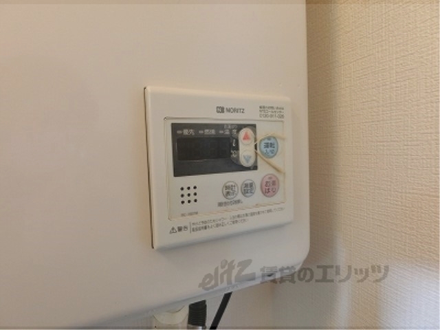 その他設備　給湯器リモコン