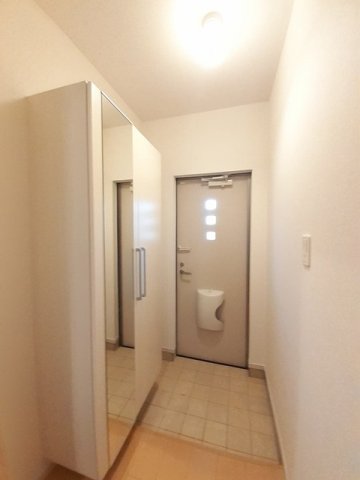 玄関　きれいな玄関です