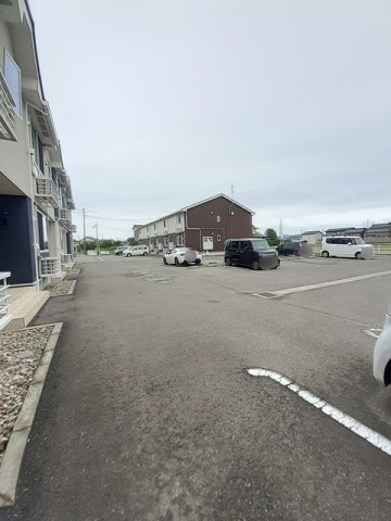駐車場　駐車スペースもあります