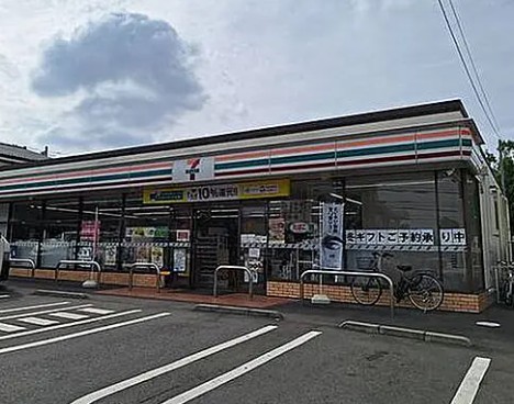 コンビニ　セブンイレブン 小平花小金井4丁目店（コンビニ）まで363m