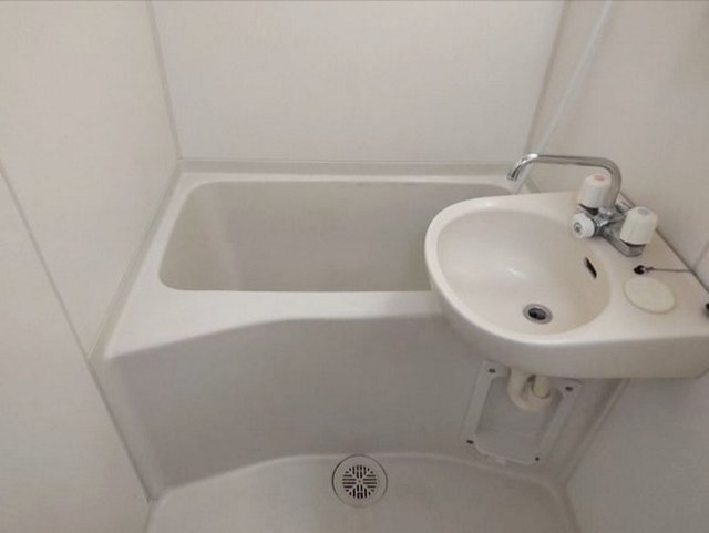 バス・シャワールーム　別部屋同仕様タイプ