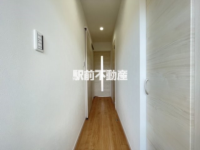 玄関　反転タイプあり
