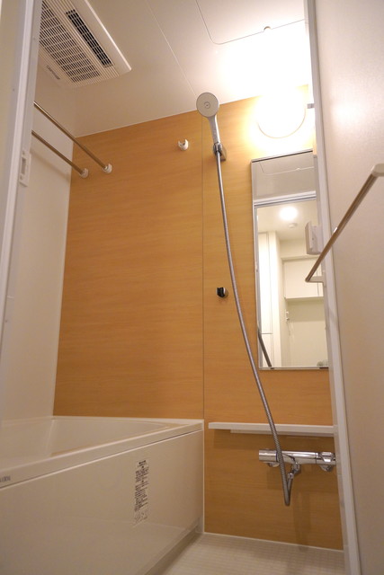 バス・シャワールーム　※写真は同タイプ住戸です。