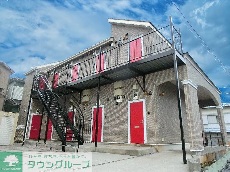 建物外観　オシャレな英国風レンガ調の外観です