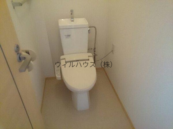 トイレ　ウォシュレット付きです！