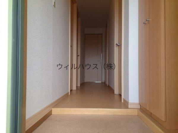 玄関　シューズボックスあり！