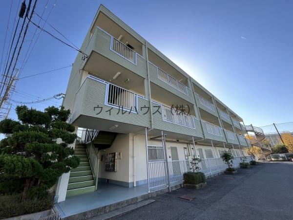 建物外観　日当たりのいいハイツ！