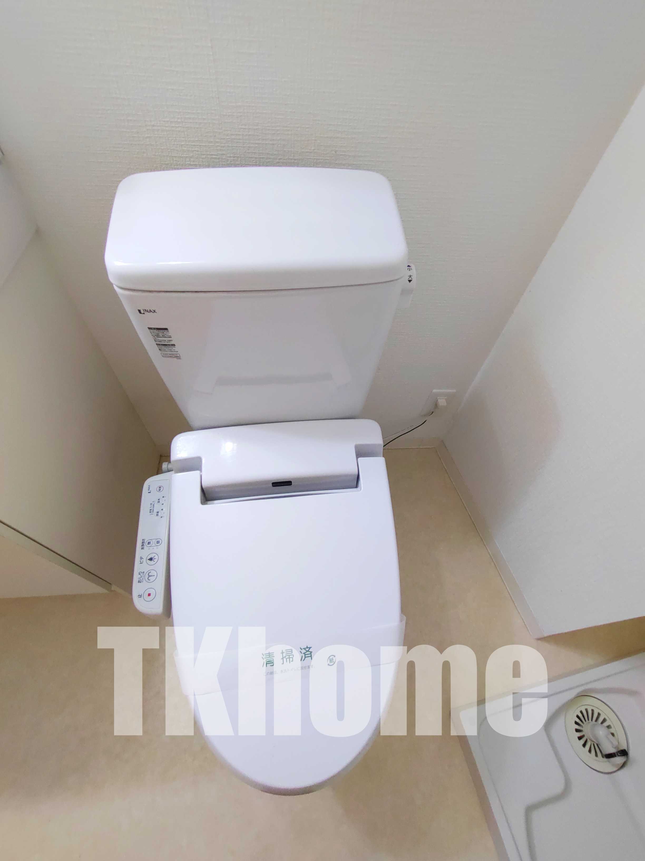 トイレ　ウォシュレット完備