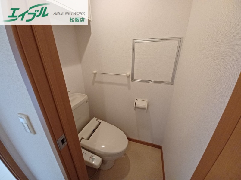 トイレ　同型タイプの写真です