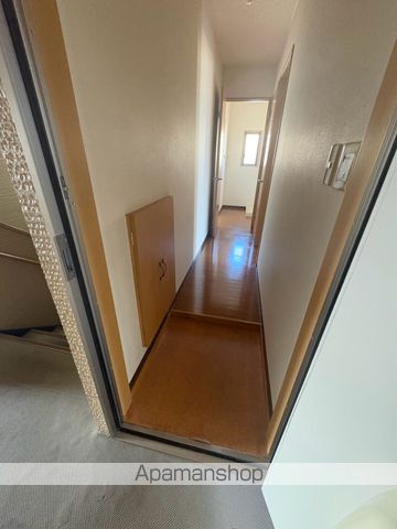 RichOak拾壱番館の玄関写真