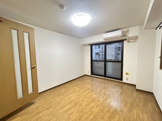 居室・リビング　※別部屋の写真です