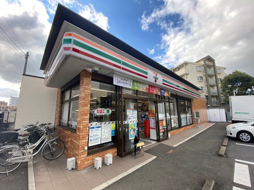 北総線 千葉ニュータウン中央駅 徒歩8分 14階建 築11年の周辺写真