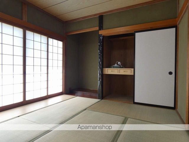 富塚町貸家の内装写真