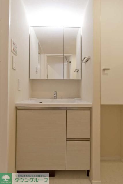 洗面設備　※写真は同タイプ住戸です。
