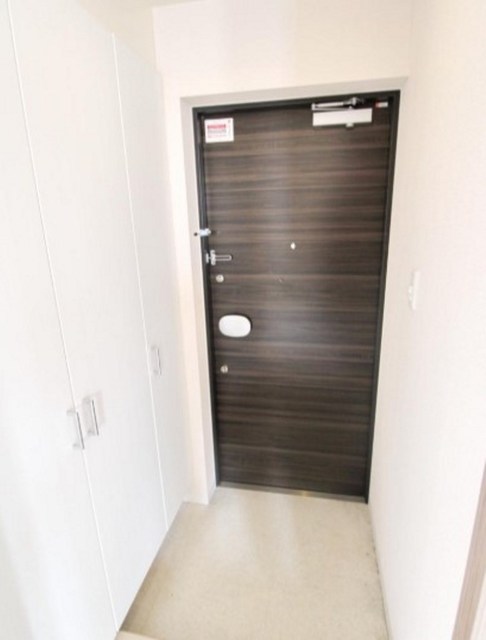 玄関　別部屋同仕様タイプ