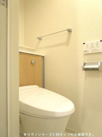 トイレ　ゆったりとした空間のトイレです