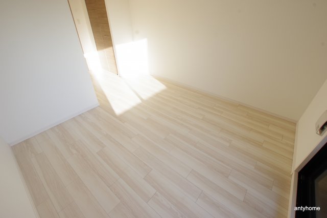 S-RESIDENCE新大阪WESTの居間写真