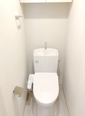 ＪＲ総武線快速 馬喰町駅 徒歩2分 10階建 築5年のトイレ写真