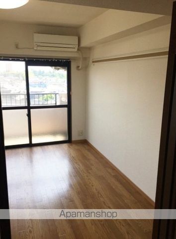 地下鉄東山線 高畑駅 徒歩2分 9階建 築34年の内装写真