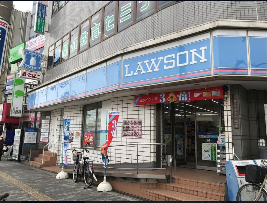 コンビニ　ローソンJR桃谷駅前店（コンビニ）まで249m
