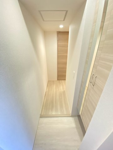 ＪＲ総武線 千葉駅 徒歩7分 3階建 築1年の玄関写真