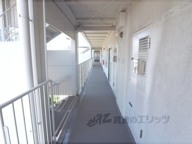 ファミール伏見A棟703の外観写真