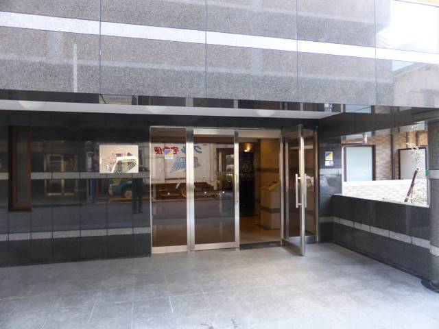リヴシティ新宿壱番館の外観写真