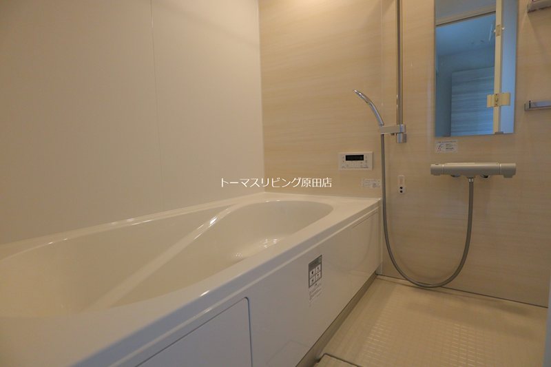 バス・シャワールーム　・同型参考写真