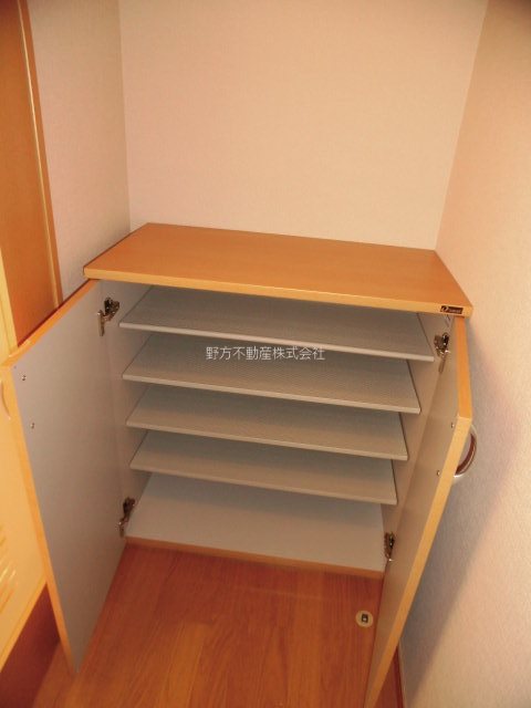 グリーンヒル野方の玄関写真