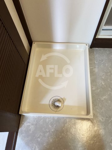 その他設備　ロイヤルコート生江　洗濯機置き場