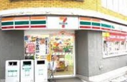 コンビニ　セブンイレブン世田谷代田駅前店（コンビニ）まで494m