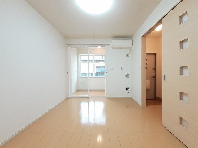 居室・リビング　おしゃれな居間です