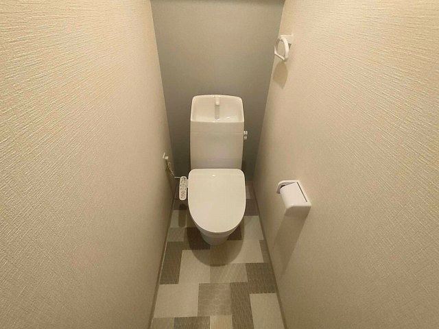 近鉄南大阪線 恵我ノ荘駅 徒歩2分 3階建 築1年のトイレ写真