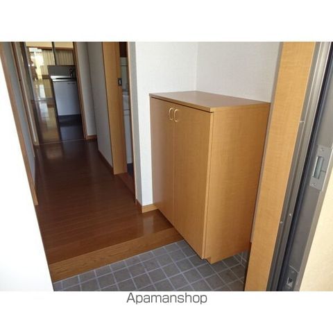 スマイルM&E 東館の玄関写真