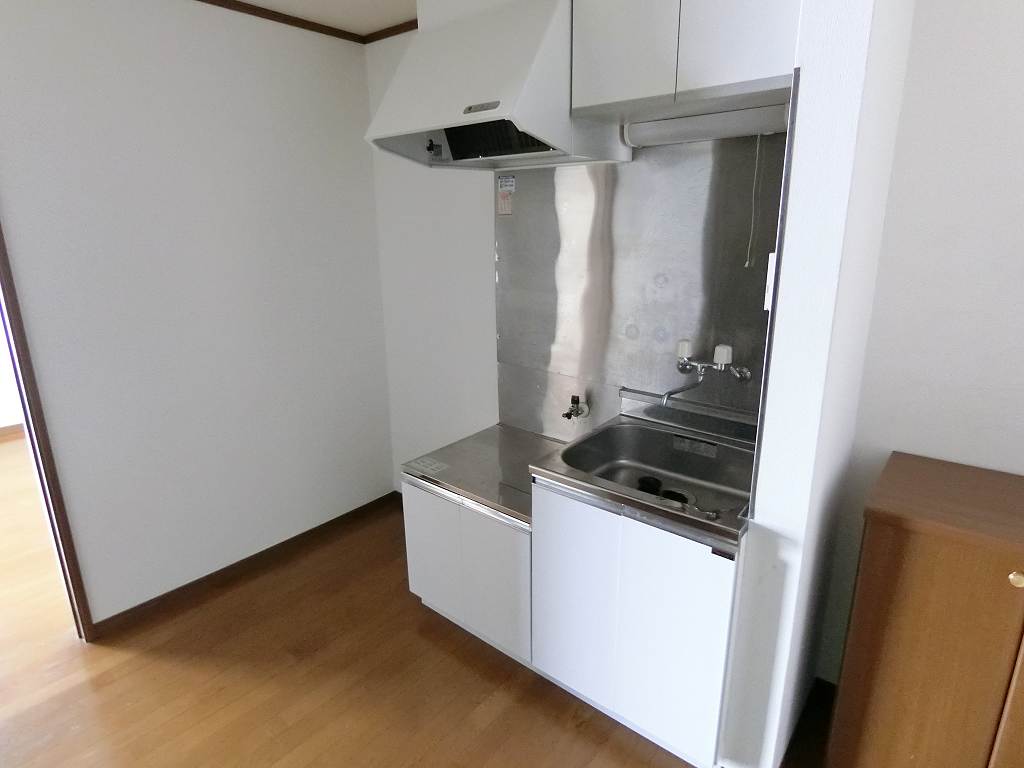 キッチン　冷蔵庫置場・ガスコンロ設置可