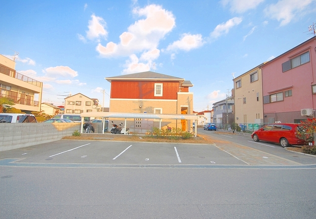 駐車場　駐車場