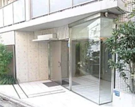 エントランス　ゆとりのあるエントランスです