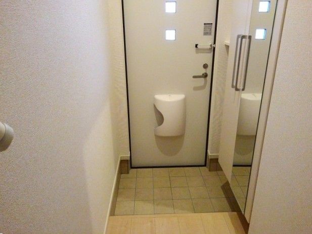 ベルカーサIIIの玄関写真